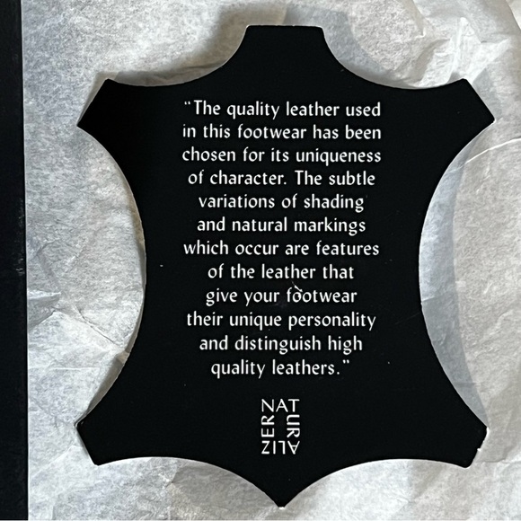 NIB Naturalizer Black Leather Malynn Pumps Block Heels sz 6.5 - Picture 13 of 13